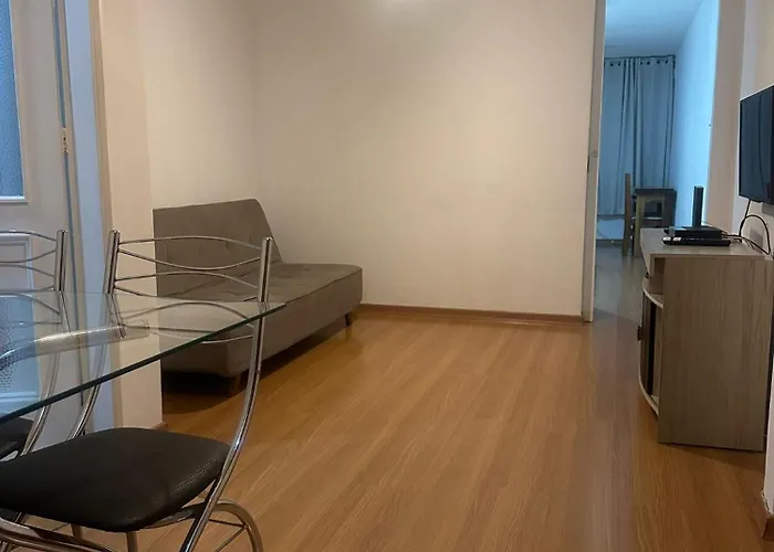 Copacabana / Lema, A Uma Quadra Da Praia